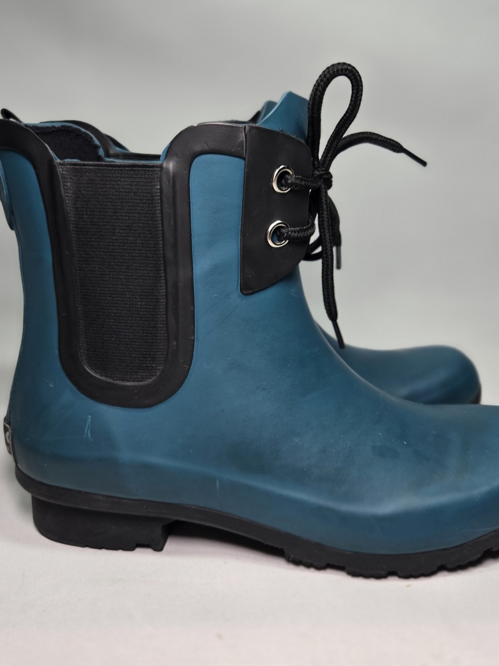 Roma Chelsea Matte Short Rain Boots Women’s Size 7 Waterproof Teal Blue Gorpcore